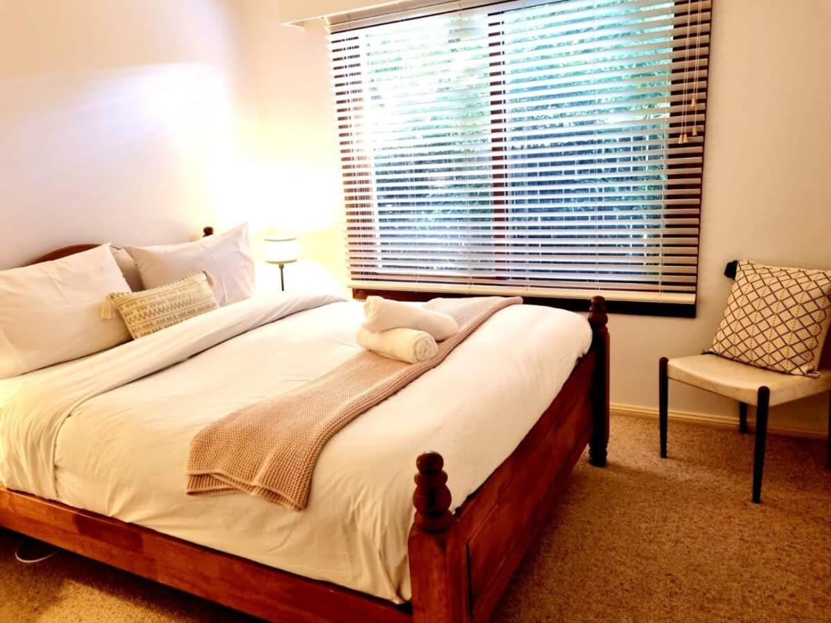 3 Bdrm 2 Bthrm House Close To Canberra Cbd & Anu Eksteriør billede