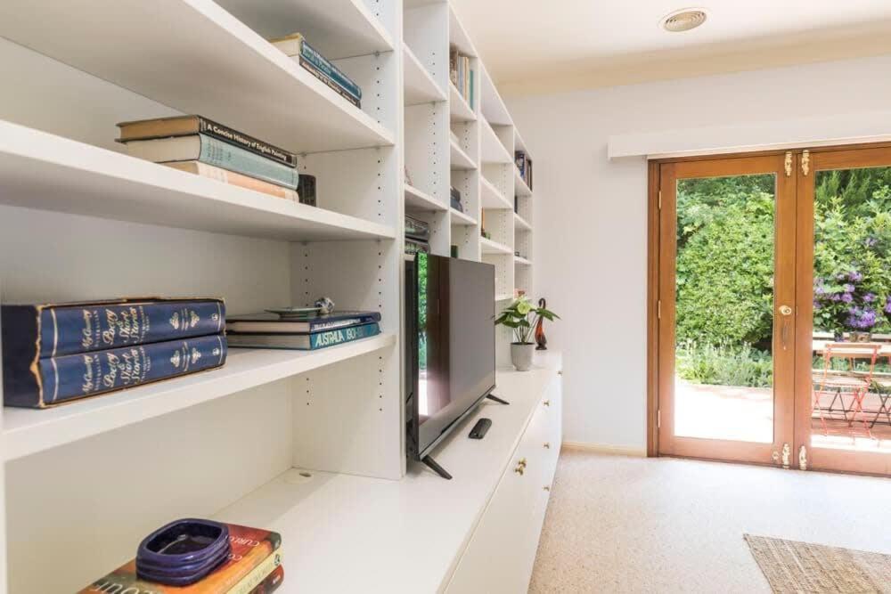 3 Bdrm 2 Bthrm House Close To Canberra Cbd & Anu Eksteriør billede